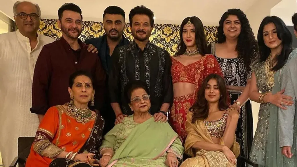 Anil Kapoor’s Mother Nirmal Kapoor Passes Away at 90: End of an Era in the Kapoor Legacy 1 Kapoor Family
